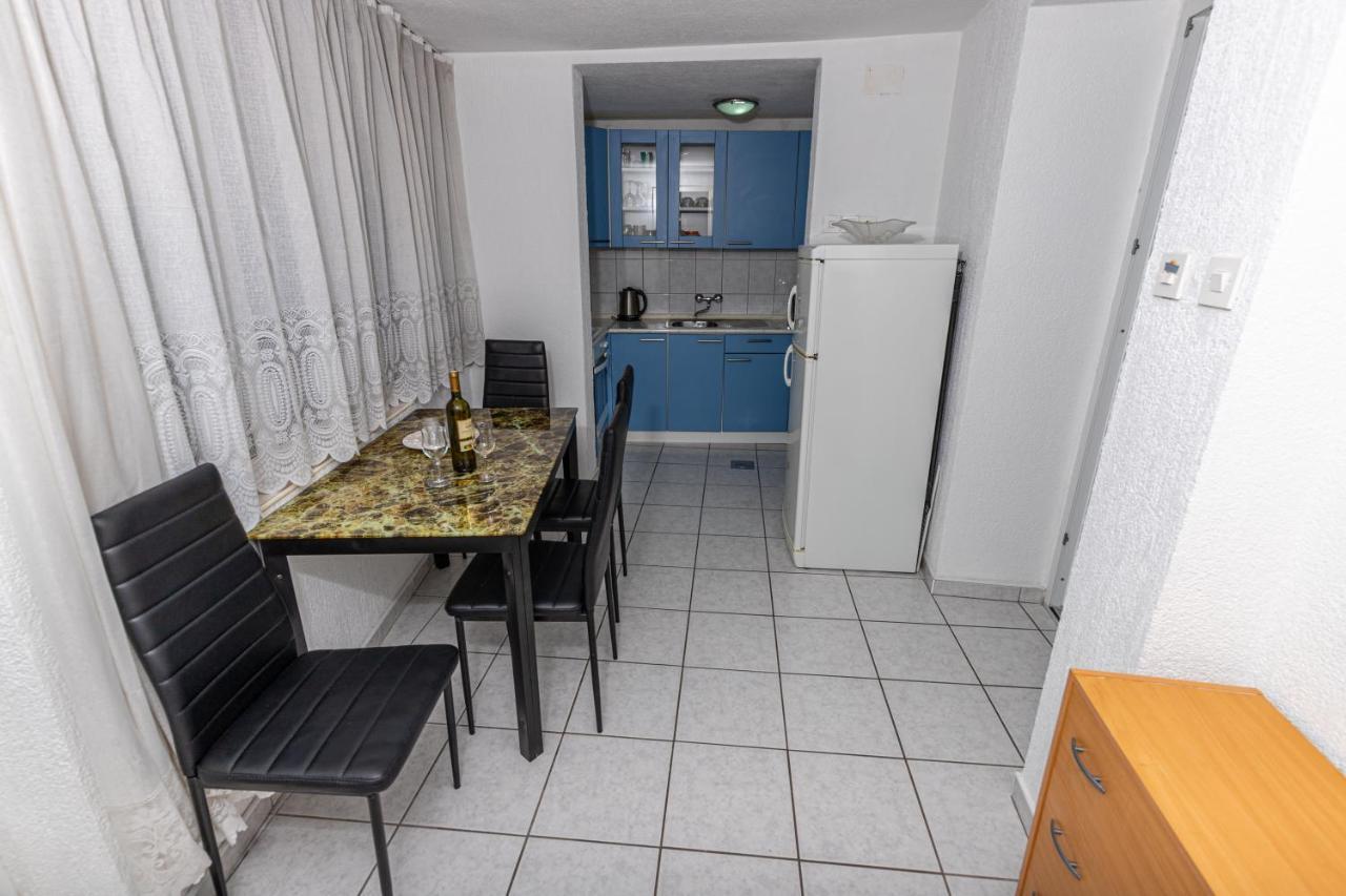 Apartmani Gabrijela Crikvenica Exterior photo